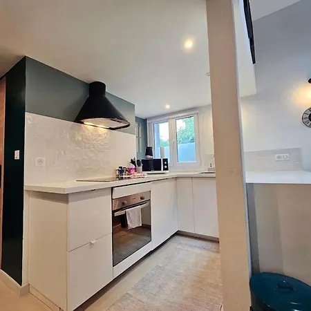 Cute Tiny House Close To Paris * 이브리쉬르센